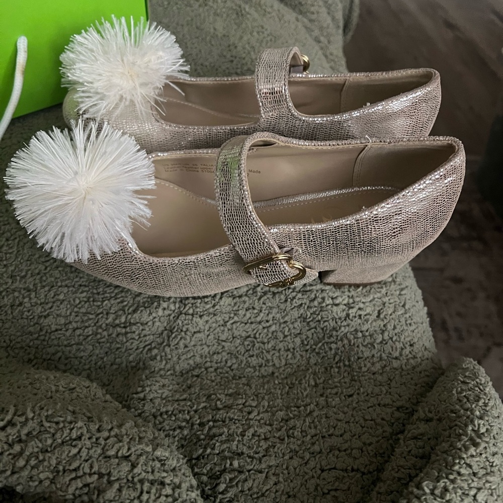 New in box Girls Sam Edelman dress shoes size 3 youth